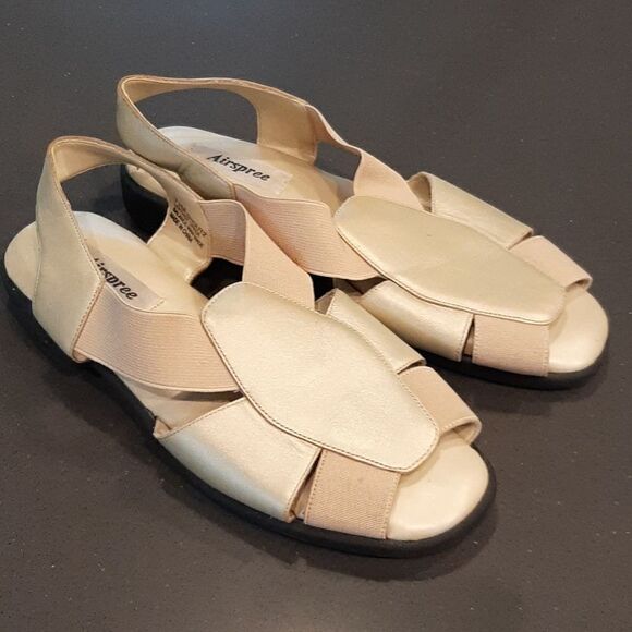 Airspree Shout 2 Cream Leather Sandals - Picture 1 of 8